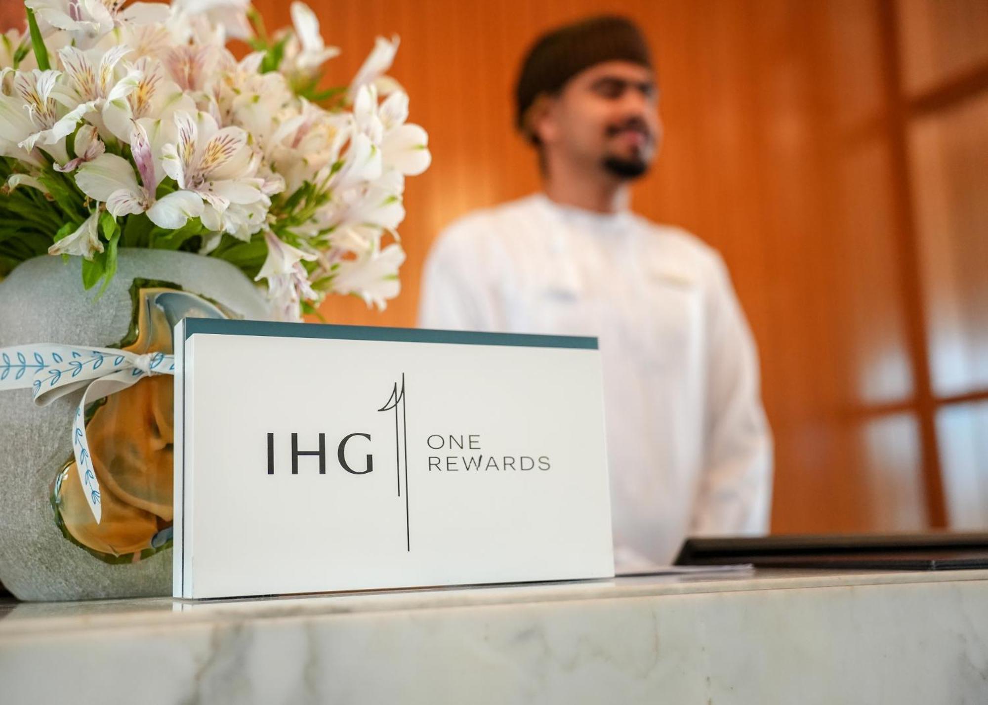 Crowne Plaza Muscat Ocec By Ihg Hotel Eksteriør billede